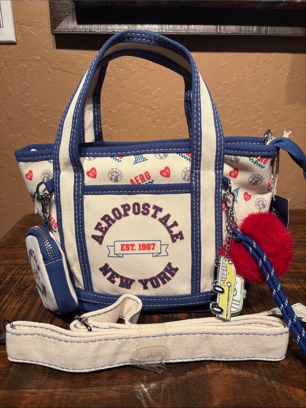 Aeropostale Newyork NWT Cream & Blue Canvas Mini Tote with Pouch and taxi Charm
